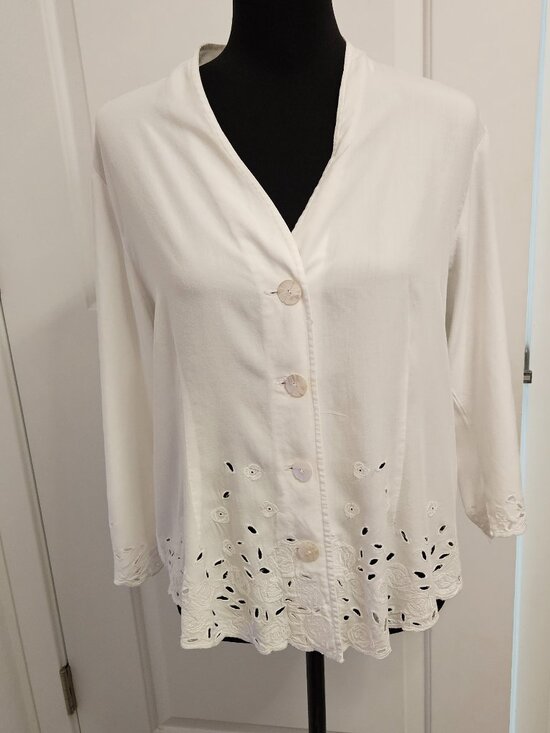 Nomadic Traders Tops - Nomadic Traders White Women eyelet embroidery cotton blouse size L
